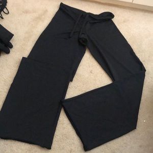 Capezio black wise leg dance pants